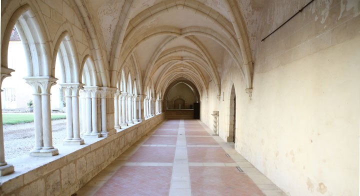 Le cloître et la salle capitulaire sont magnifiquement conservés.