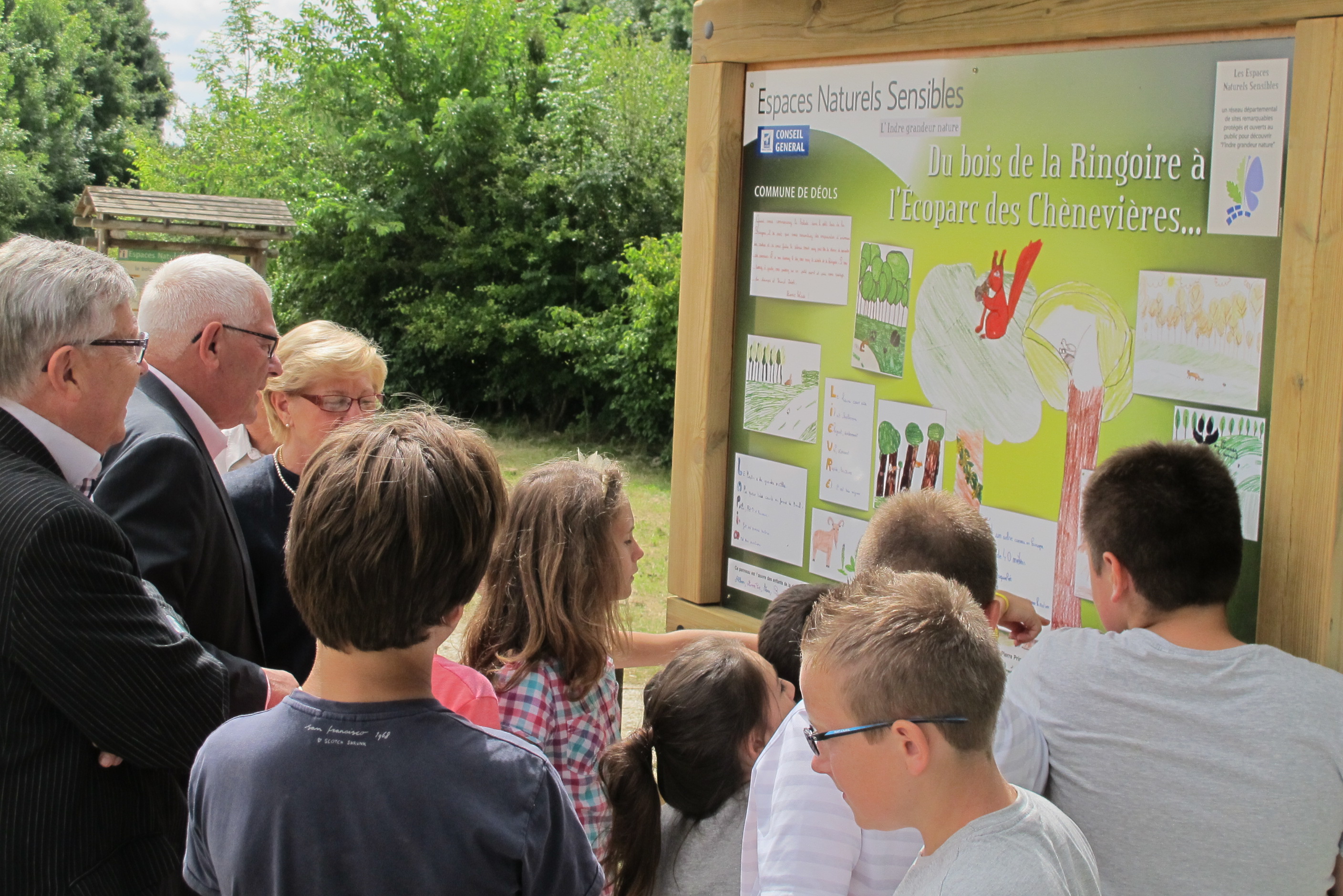 Inauguration du panneau de Déols © B. Dusaussoy