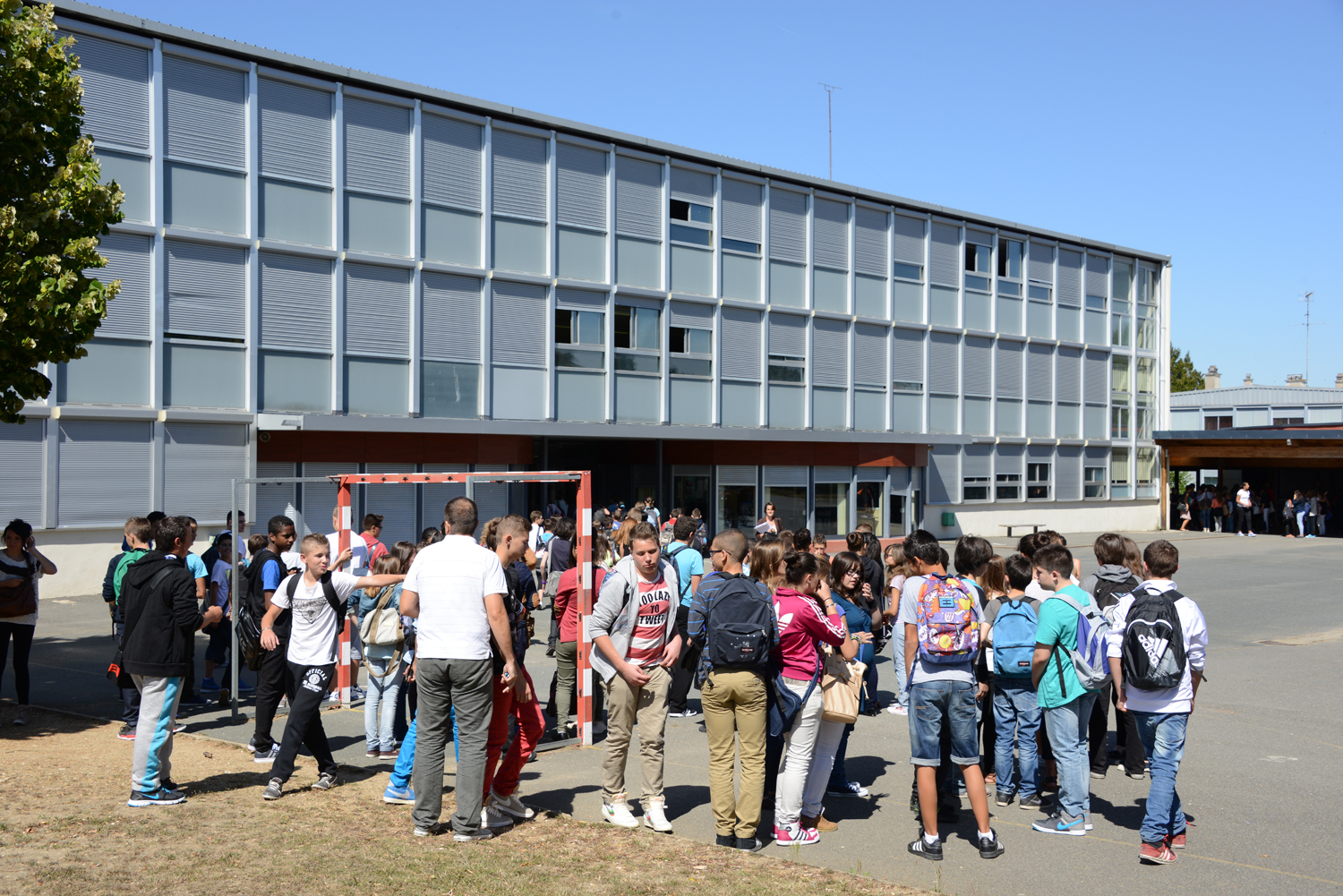 Rentrée scolaire au collège Beaulieu de Châteauroux
