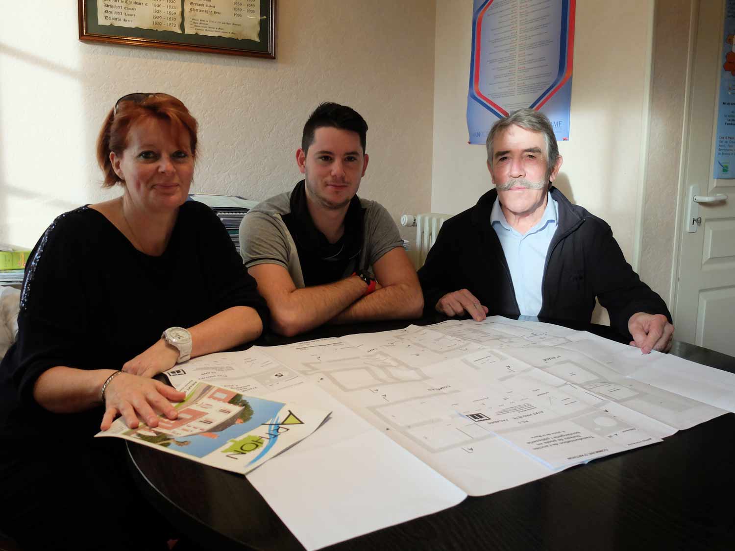 Bénédicte Koël, Jérémy Koël, Jacky Devolf, Maire d'Arthon