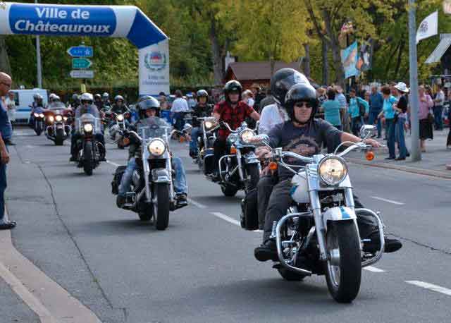 Défilé de véhicules