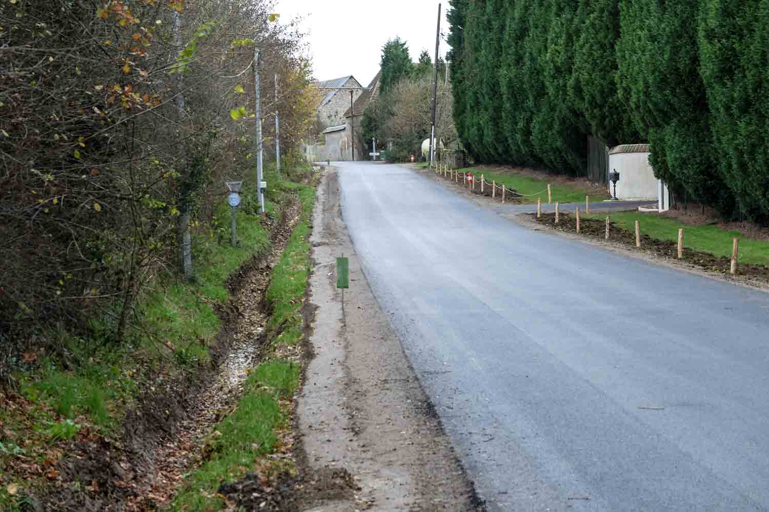 Voirie communale fraîchement refaite