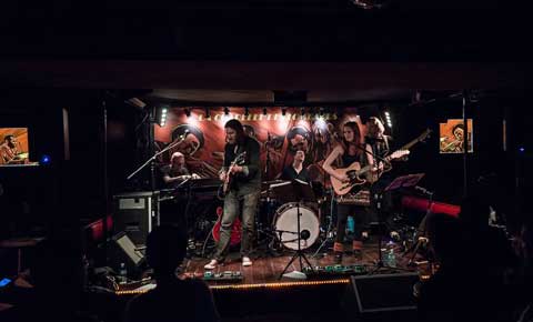 Jessie Lee et The Alchemists