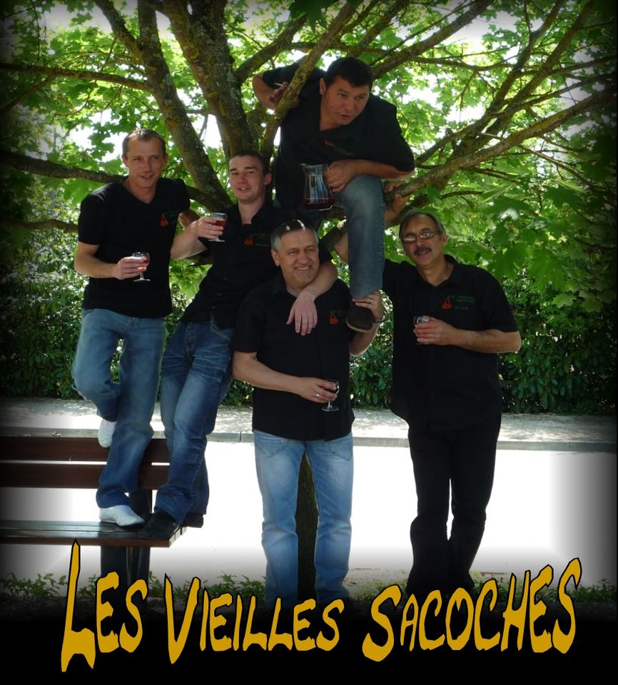 Le groupe "Les Vieilles Sacoches"