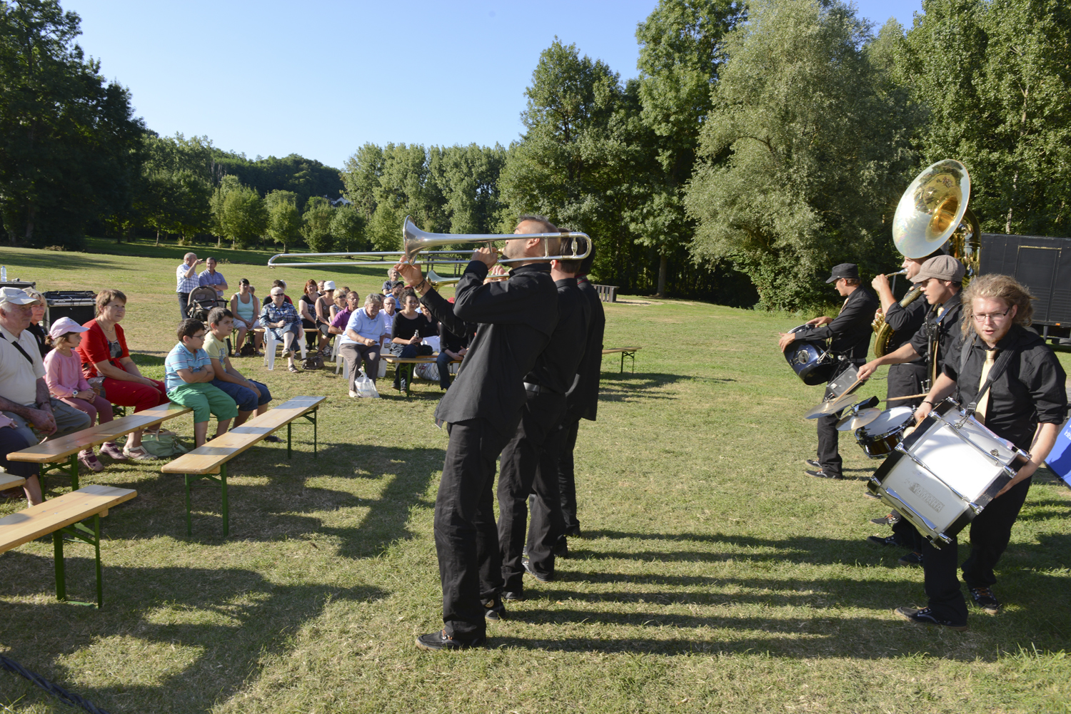 DARC au Pays à Vicq sur Nahon avec la fanfare "Jazz Combo Box"