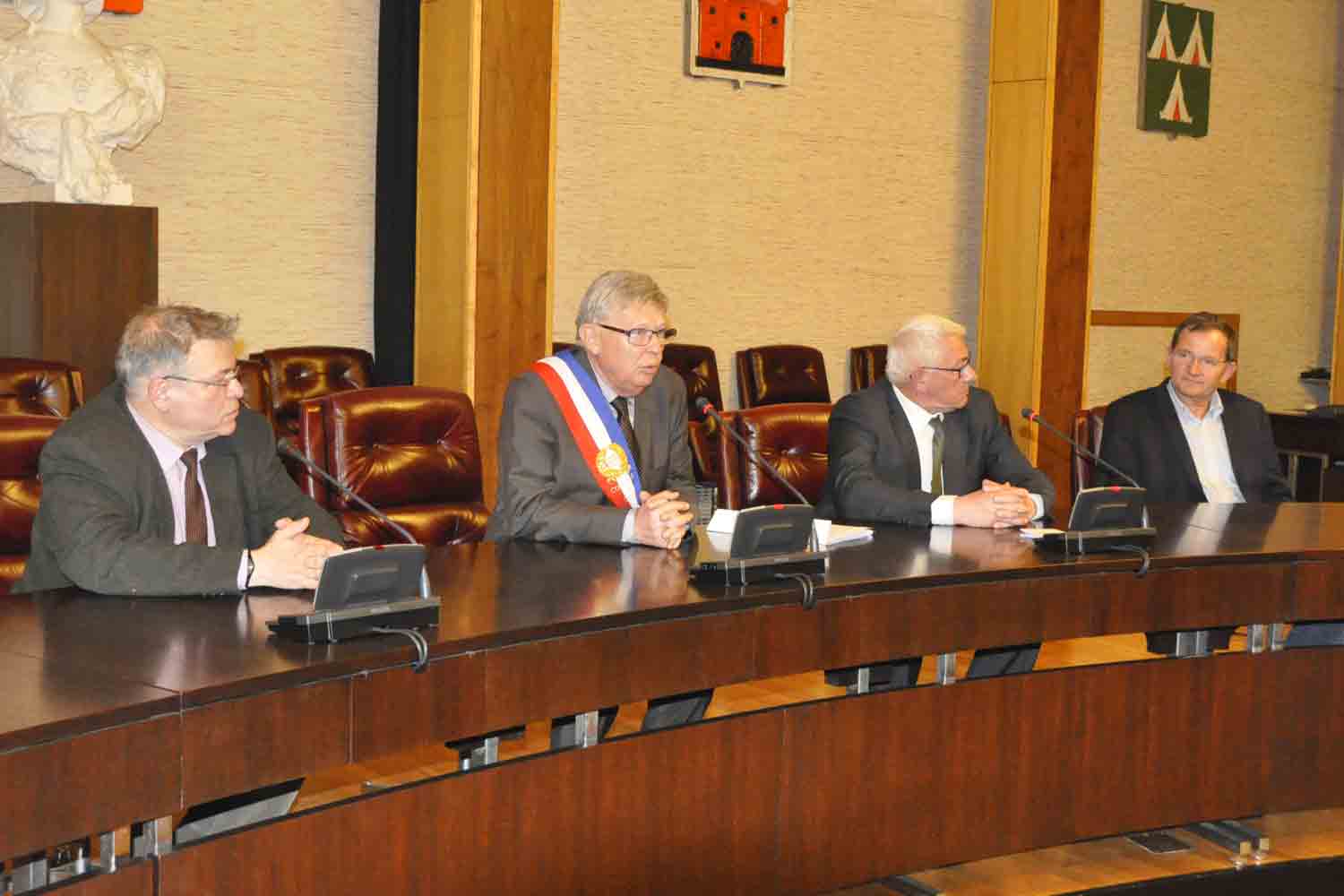 Les membres de la délégation ont rendu compte de leur entretien avec le Préfet de l'Indre