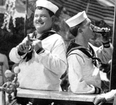 La Flotte est dans le Lac - Laurel et hardy -