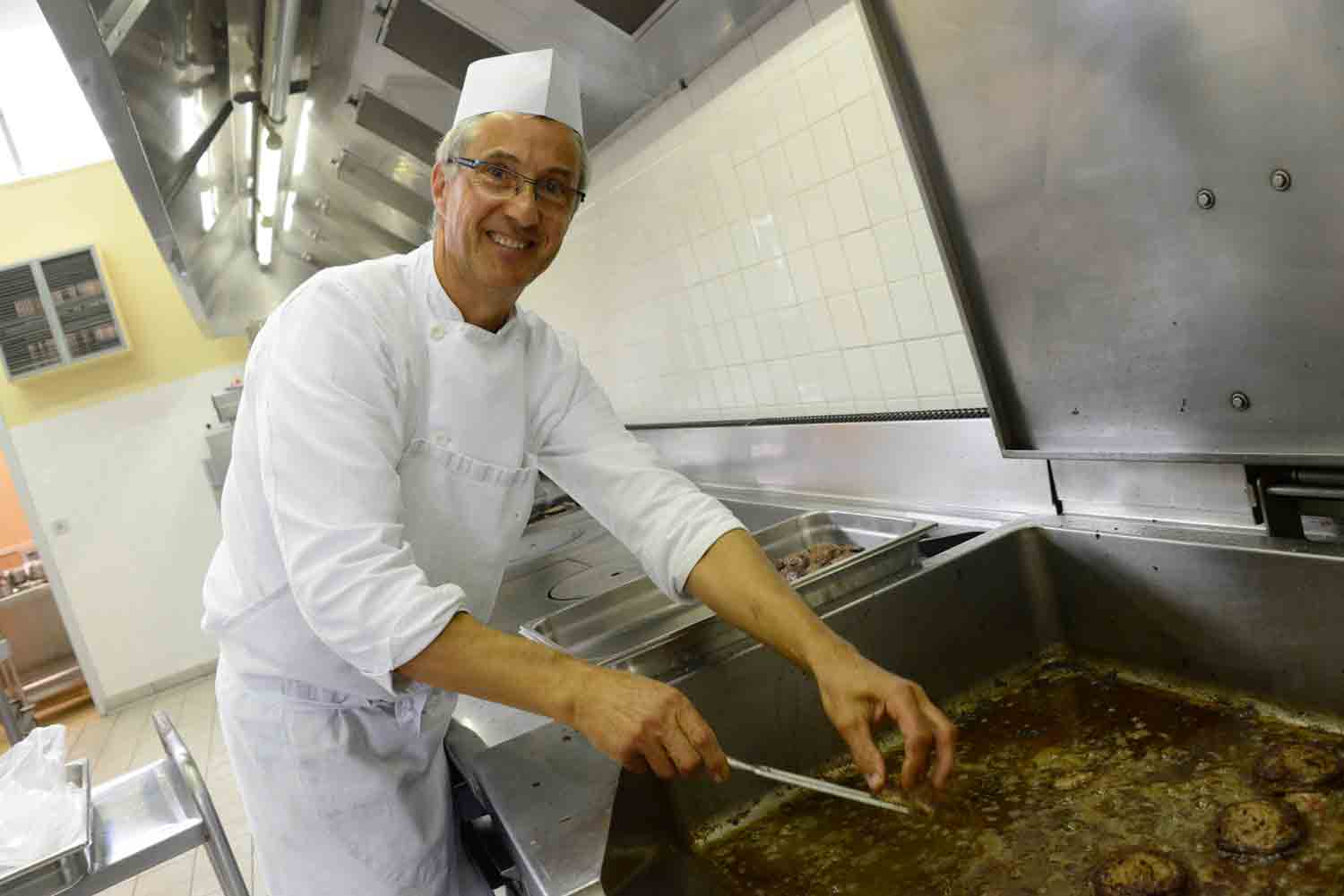Dominique Fras, chef-cuisinier du restaurant scolaire au collège de Beaulieu