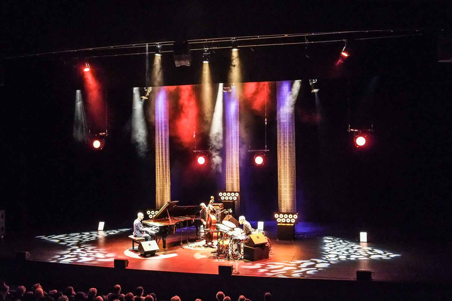 Shai Maestro Trio sur la grande scène d'Equinoxe.