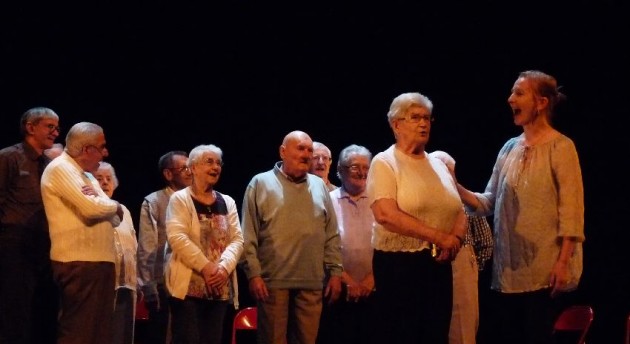 Les douze seniors, devenus les Accomplis, ont séduit le public d’Equinoxe, lors du Rendez-vous national de l’éducation artistique et culturelle.